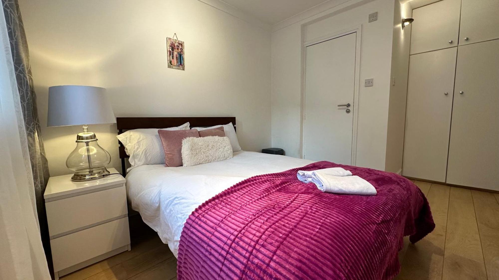 Apartment Economic Hotel-like Room, En-suite Sheperds Bush London